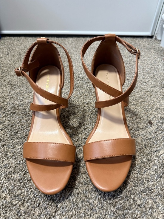 Tommy Hilfiger Shoes - Tommy Hilfiger Cognac Leather Strappy Block Heel Sandals